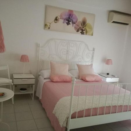 La Casa Di Isabella Лорето Экстерьер фото